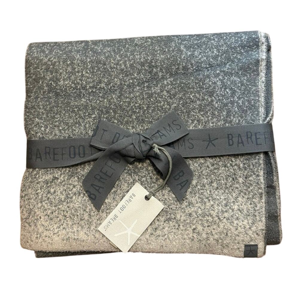 NWT Barefoot Dreams CozyChic Lite Confetti Scarf Smokey Green Fog Gray OS